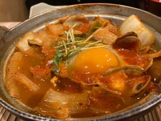 あさりたっぷりスンドゥブチゲ定食(うどん麺入り)