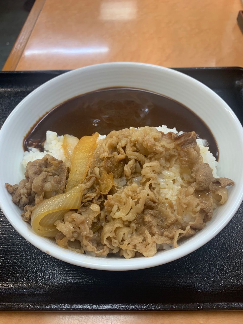 牛黒カレー