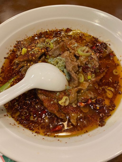 牛肉の四川風辛子煮込み