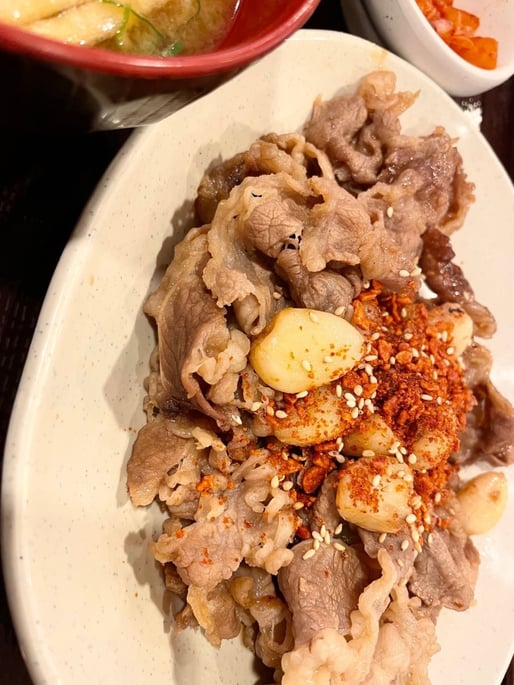 にんにくファイヤー牛カルビ定食