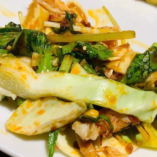 パクチー香るよだれ鶏