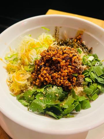 汁なし坦々麺