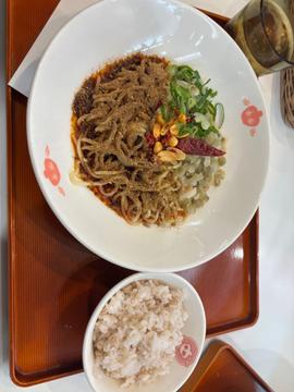 麻辣・汁なし担々麺