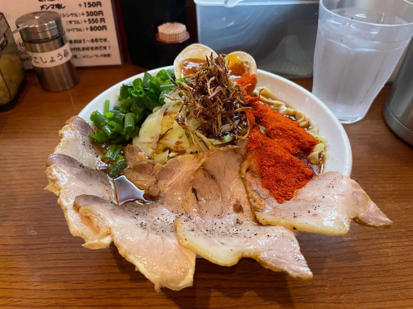 炙り肉そば醤油 10辛