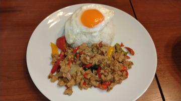 鶏ガパオライス 激辛