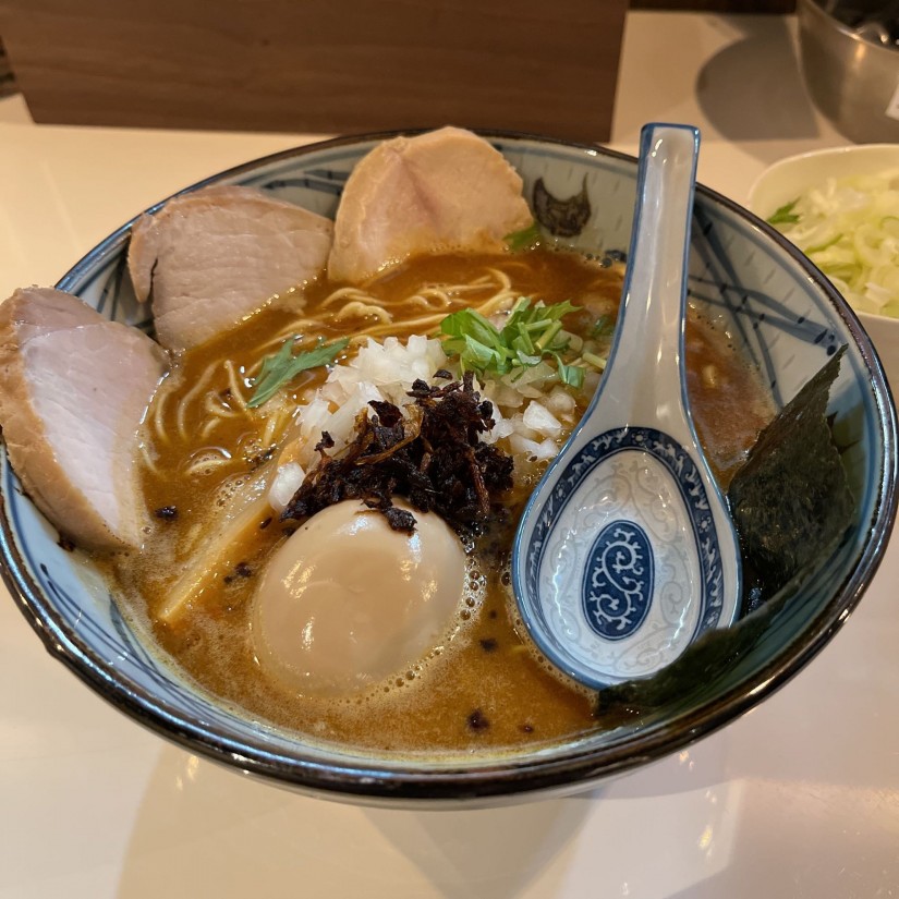 超濃厚辛鶏白湯蕎麦 なし