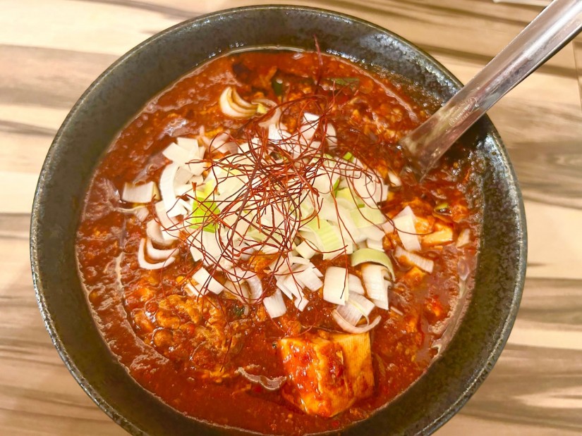 四川風麻婆辛麺 激辛