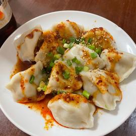 麻辣手作り水餃子
