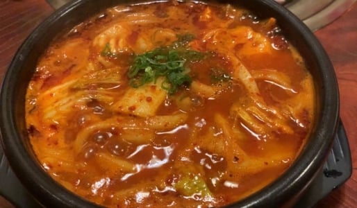 ゴジラうどん10辛🔥