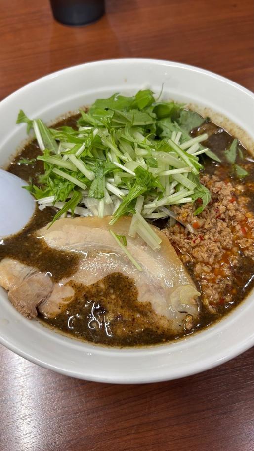 濃厚黒担々麺 中辛