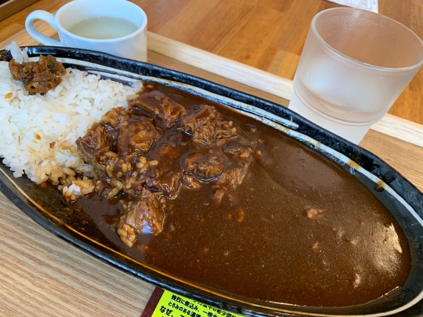 佐賀牛・伊万里牛使用の牛とろ肉入りカレー 3辛