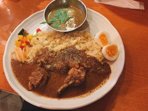 チキンカレーとカキキーマ