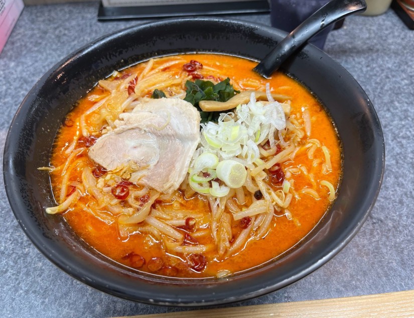 鉄火麺