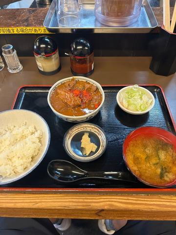 激辛カレーもつ煮