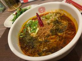青鬼・担々麺 唐辛子2つ 痺れ顔2つ