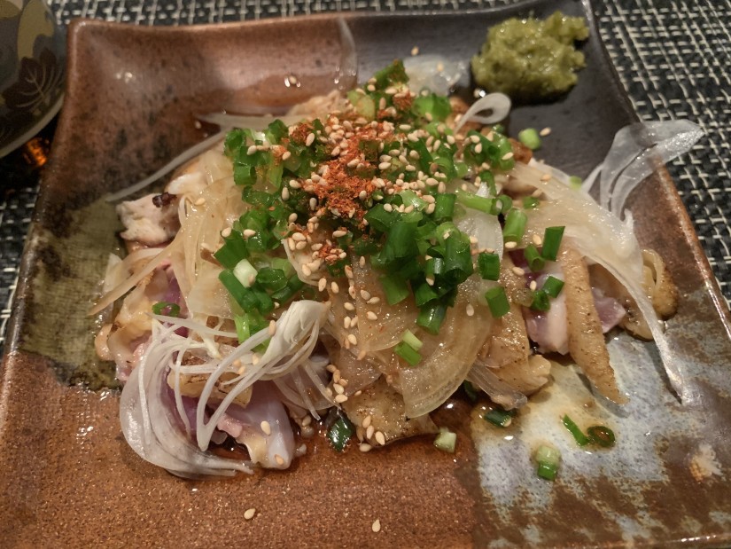 炙り赤鶏のタタキ 1.8辛