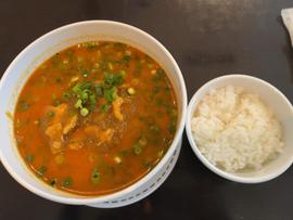鶏肉入りカレーそば