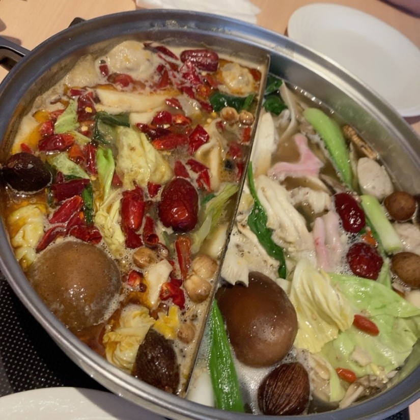 薬膳鍋 辛さ増し