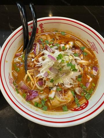勝浦風トンタン麺 辛さ7