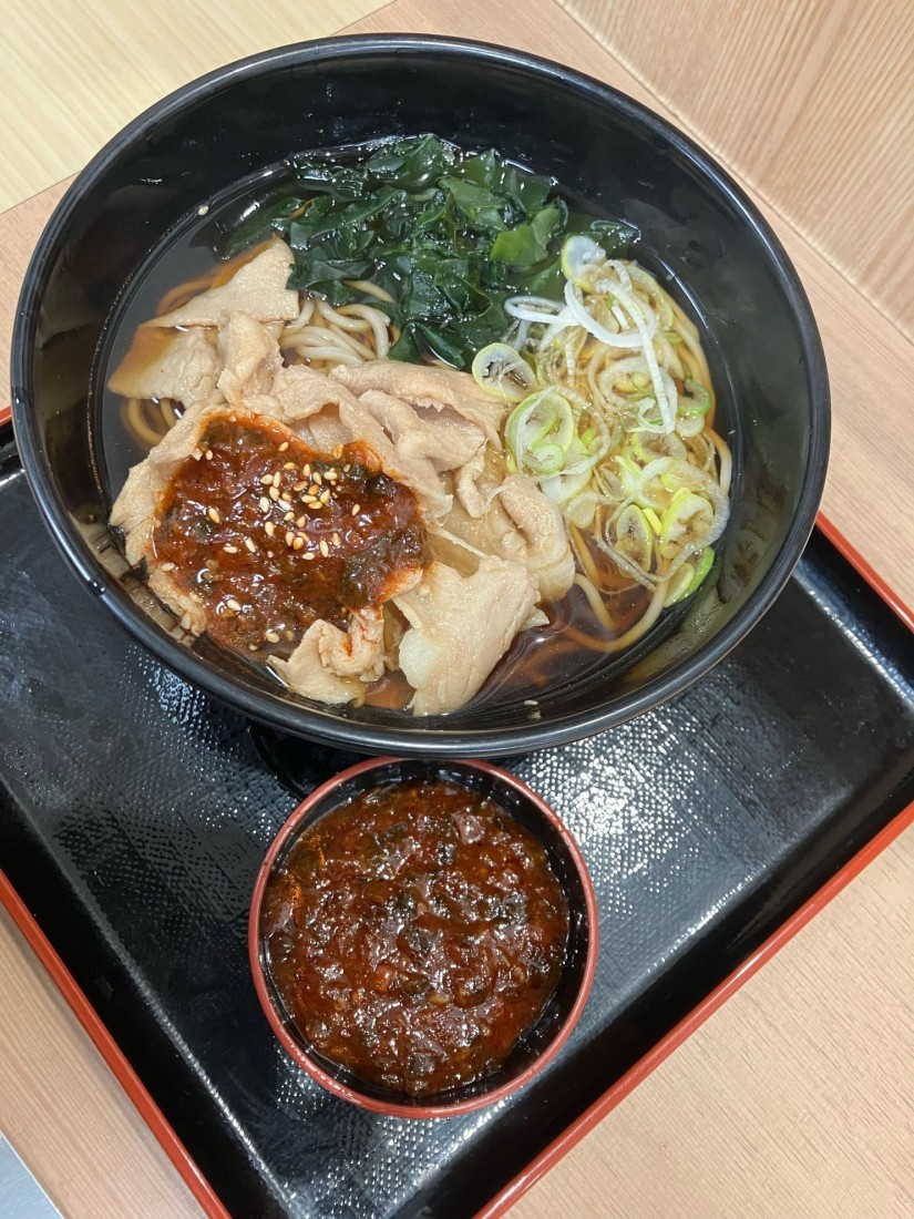 辛味肉そば〜ニラ辛醬仕立て〜追加2辛