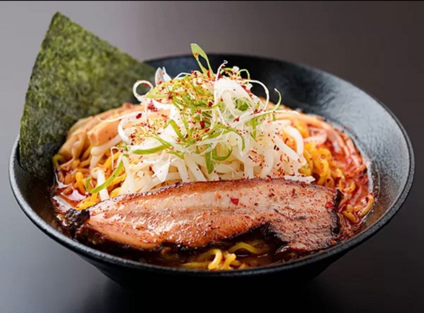 辛さ全開！灼熱RED(辛味噌ラーメン) 激辛