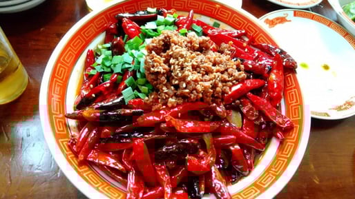 紅麻辣担々麺