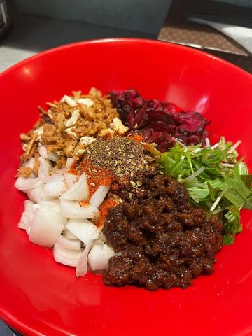 麻辣担々麺