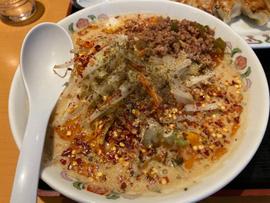辛さ激増し野菜たっぷり坦々麺