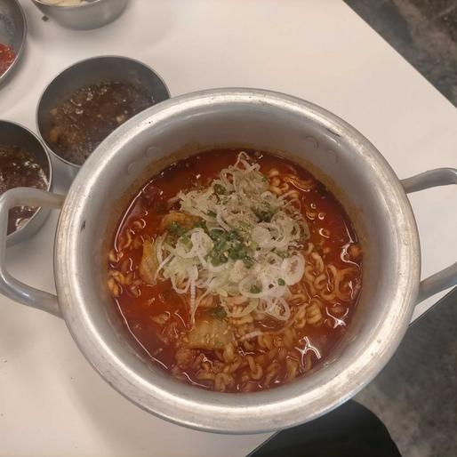 旨辛ラーメン 辛み増し