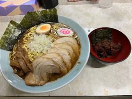 チャーシューそば大盛り激辛高菜トッピング 激辛