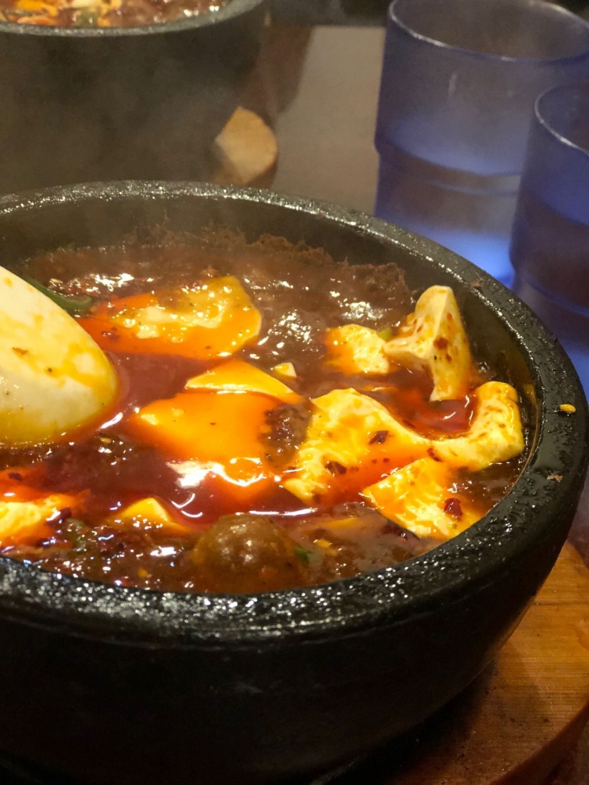 頂点石焼麻婆刀削麺 中辛