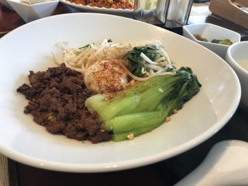 汁なし坦々麺