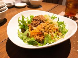 汁なし担々麺