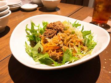 汁なし担々麺