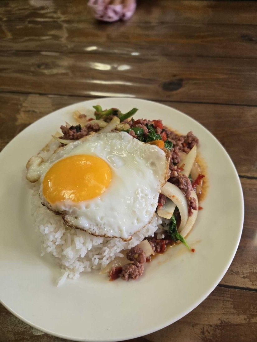 ガパオライス、トムヤムクンラーメン 超激辛