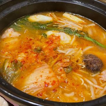 豚キムチ鍋焼きうどん