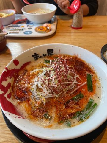 四川シビ辛担々麺 唐辛子マーク３つ