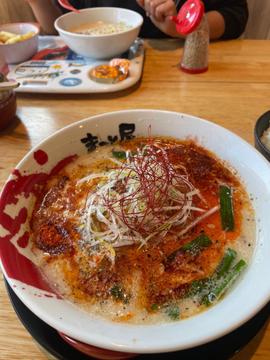 四川シビ辛担々麺 唐辛子マーク3つ