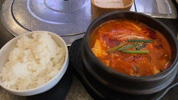 スンドゥブチゲ