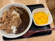 肉だく牛オム黒カレー