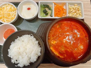 明太チーズスンドゥブ(塩ベース) 6辛