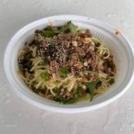 汁なし担々麺