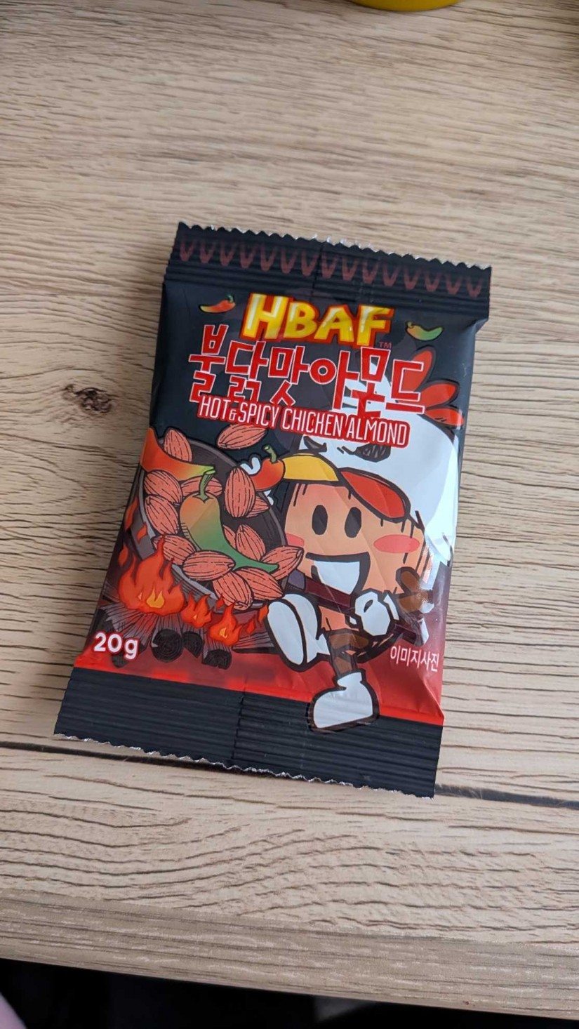 HOT&SPICY CHICHEN ALMOND