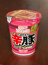 カップヌードル 辛豚(からとん) 辛さレベル3