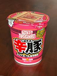 カップヌードル 辛豚(からとん) 辛さレベル3