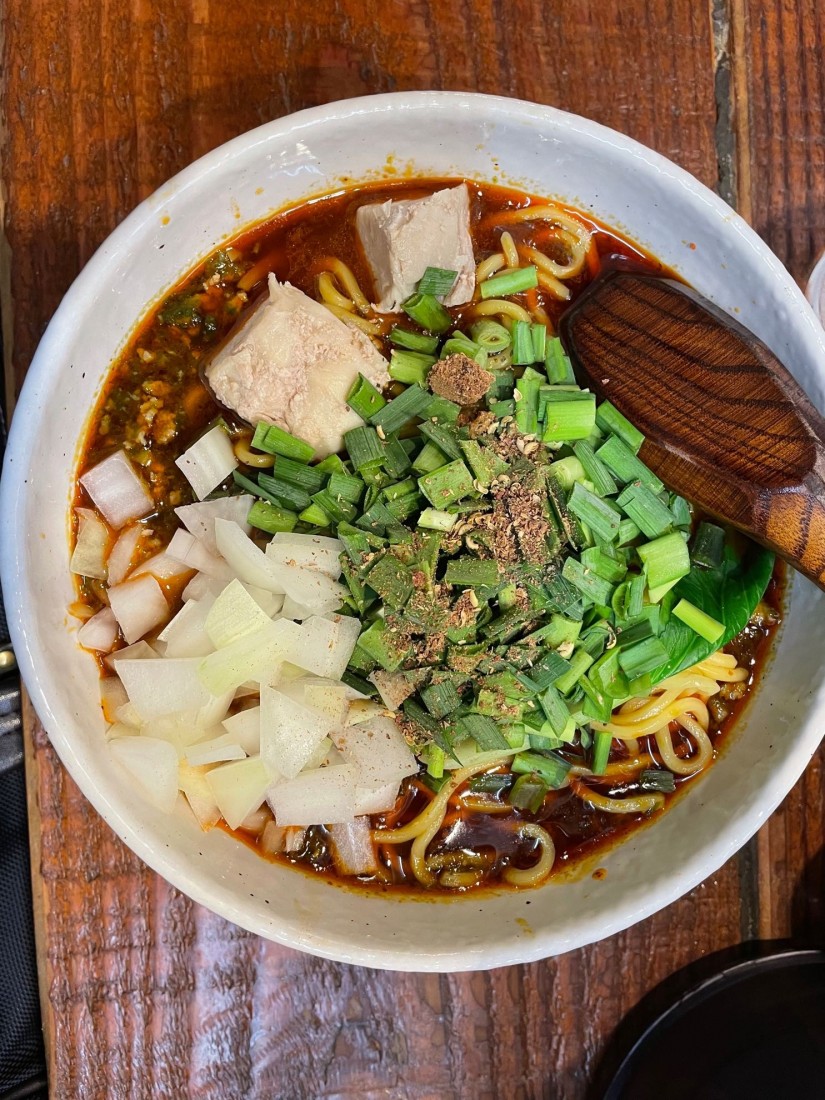 勝浦坦々麺 辛め 痺れ有