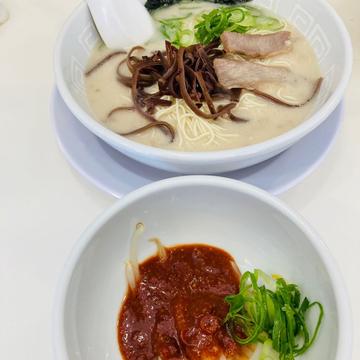 辛豚骨ラーメン