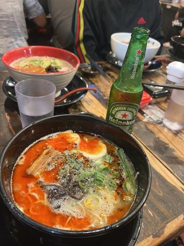 赤もとなり