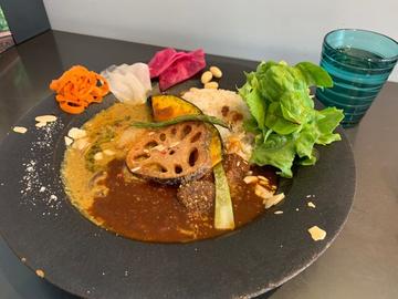 ビーフ&マスタードシュリンプあいがけカレー