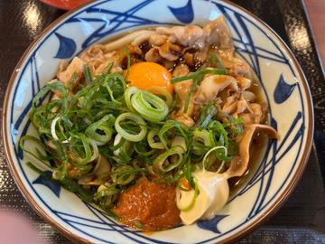 こく旨  豚玉ぶっかけ  辛味噌・マヨ添